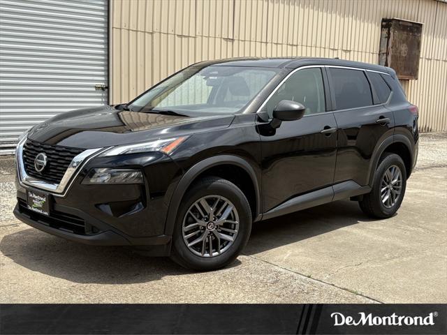 Photo of 2021 Super Black Nissan Rogue