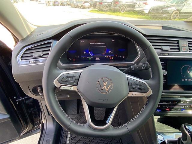 Photo of 2024 Black Pearl Volkswagen Tiguan