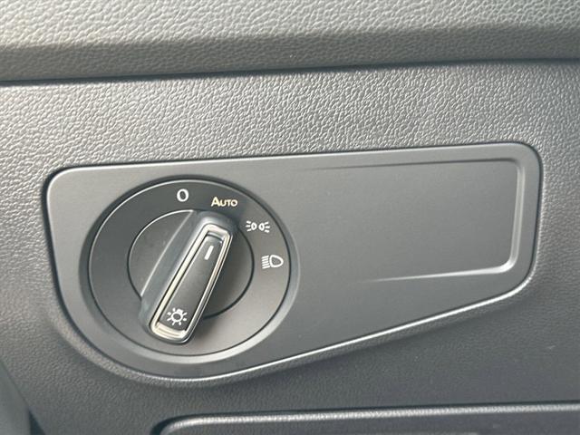 Photo of 2024 Pure White Volkswagen Tiguan