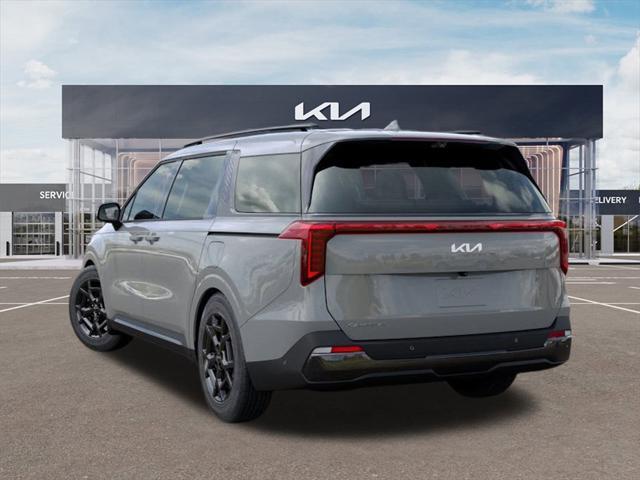 Photo of 2026 Ceramic Silver Kia Carnival