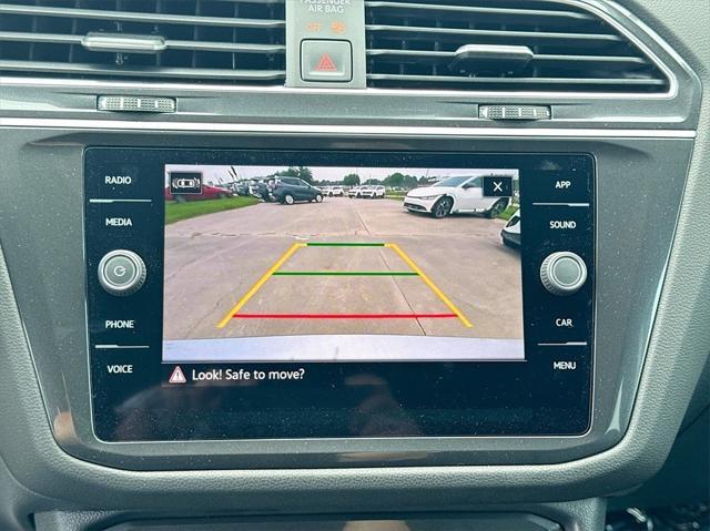 Photo of 2024 Silver Volkswagen Tiguan