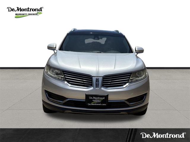 Photo of 2016 Ingot Silver Lincoln MKX