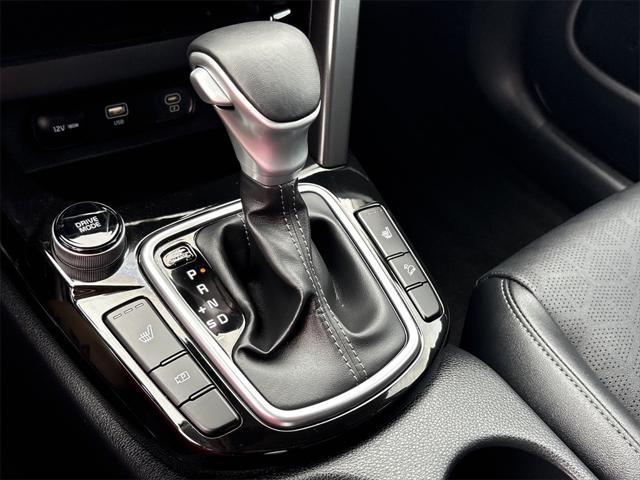 Photo of 2024 Gravity Gray Kia Seltos