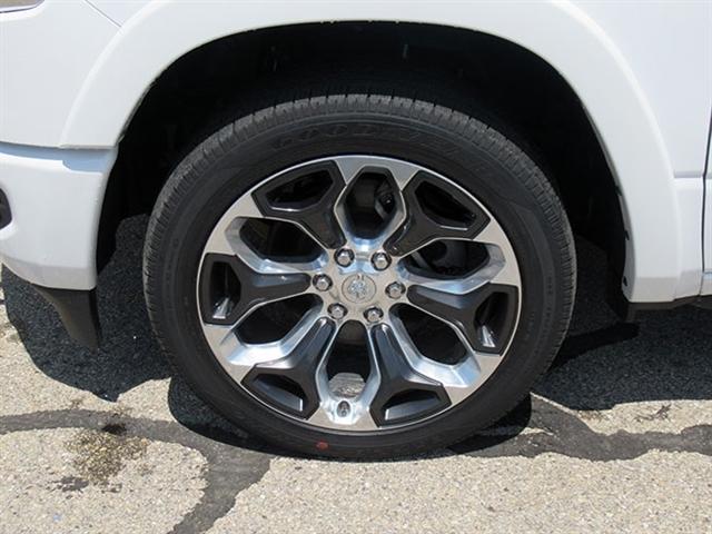 Photo of 2019 Icy White RAM 1500