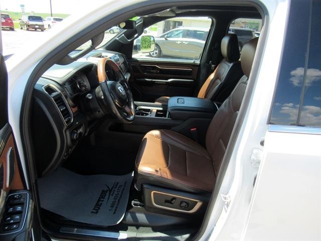 Photo of 2019 Icy White RAM 1500