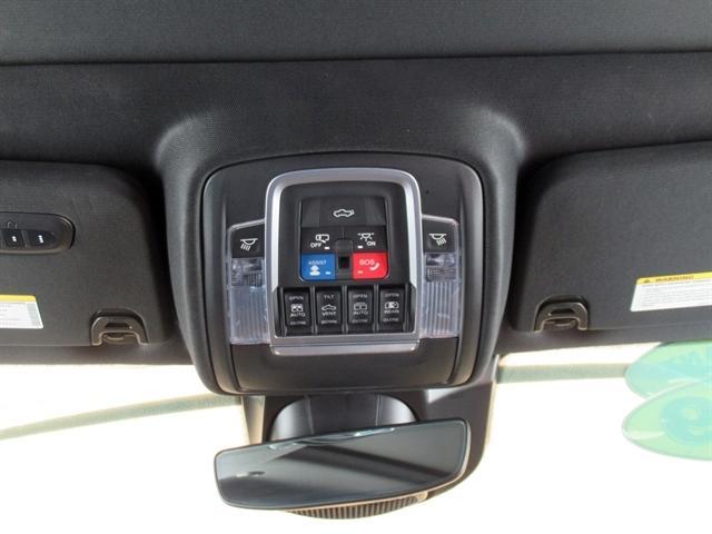 Photo of 2019 Icy White RAM 1500