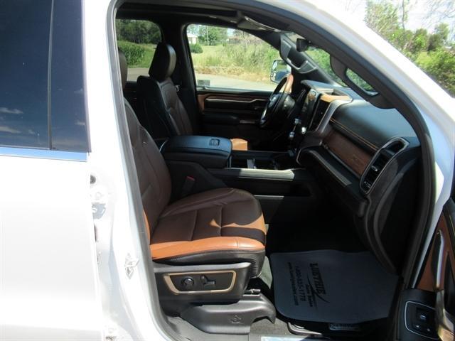 Photo of 2019 Icy White RAM 1500