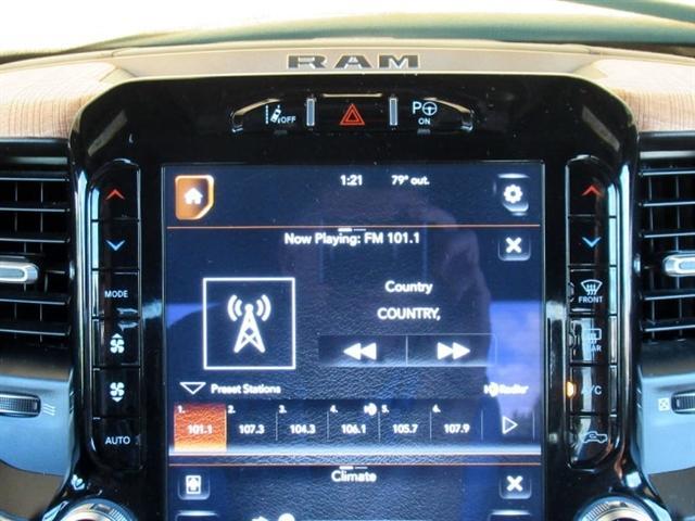 Photo of 2019 Icy White RAM 1500