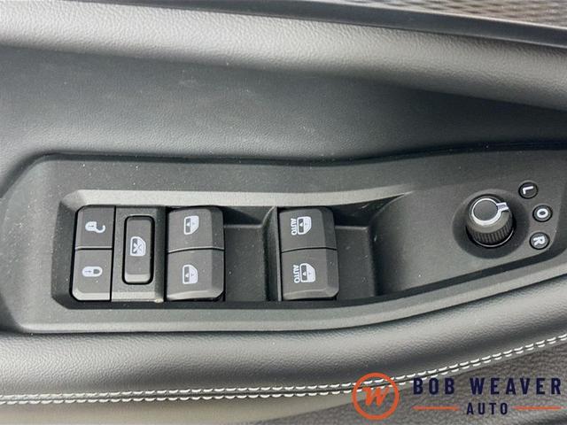 Photo of 2025 Bright White Clearcoat Jeep Grand Cherokee L