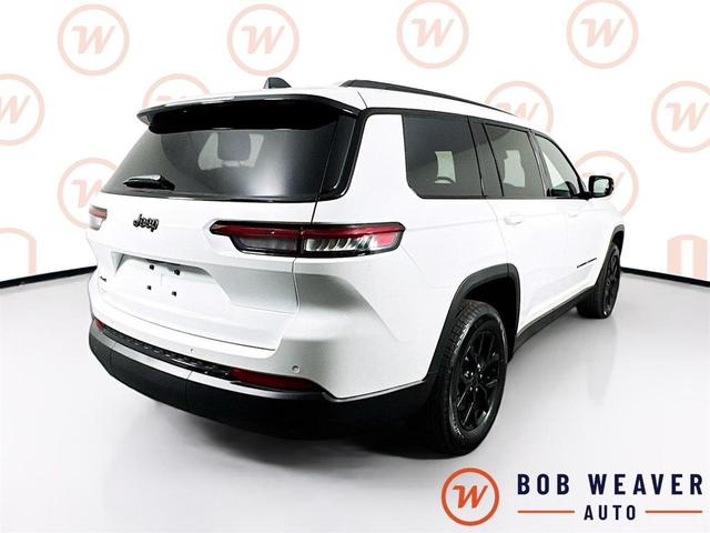 Photo of 2025 Bright White Clearcoat Jeep Grand Cherokee L