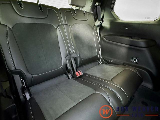 Photo of 2025 Bright White Clearcoat Jeep Grand Cherokee L