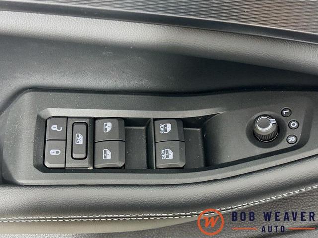 Photo of 2025 Bright White Clearcoat Jeep Grand Cherokee L