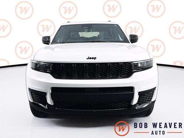Photo of 2025 Bright White Clearcoat Jeep Grand Cherokee L