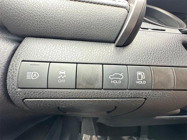 Photo of 2021 Midnight Black Metallic Toyota Camry