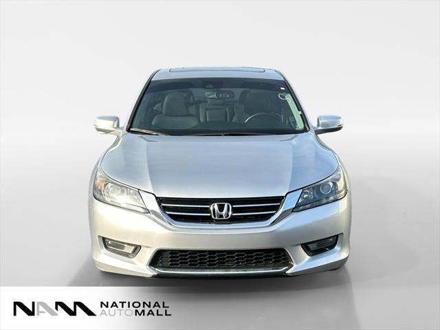 Photo of 2014 Alabaster Silver Metallic Honda Accord
