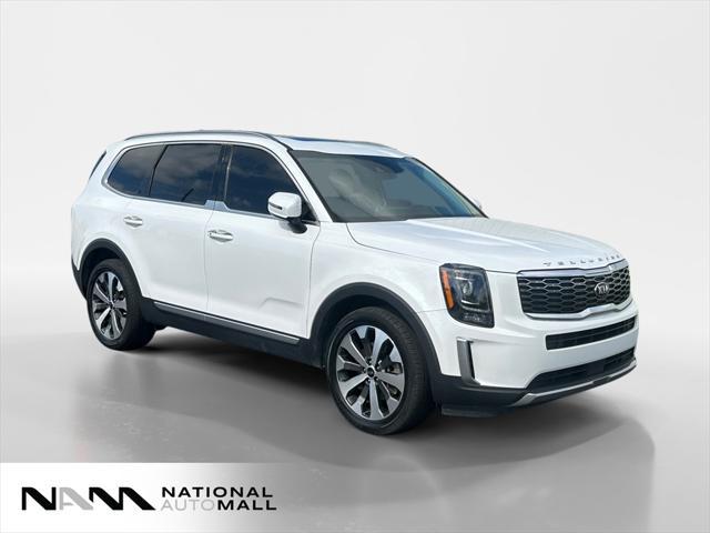 Photo of 2020 Snow White Pearl Kia Telluride