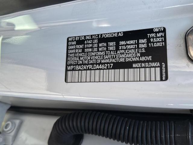 Photo of 2020 Carrara White Metallic Porsche Cayenne