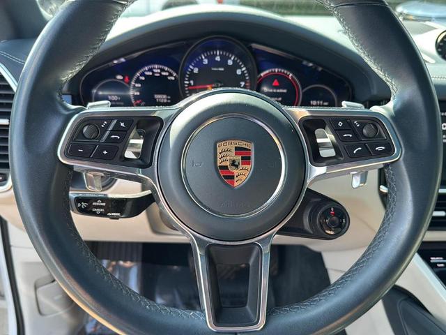 Photo of 2020 Carrara White Metallic Porsche Cayenne