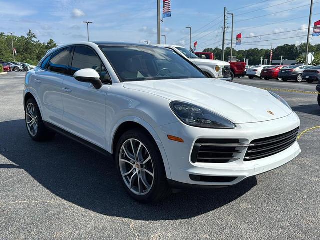 Photo of 2020 Carrara White Metallic Porsche Cayenne