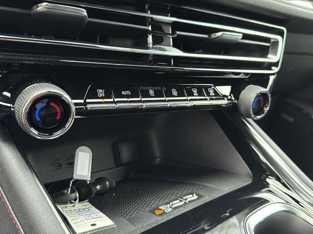 Photo of 2026 Mosaic Black Metallic Chevrolet Traverse