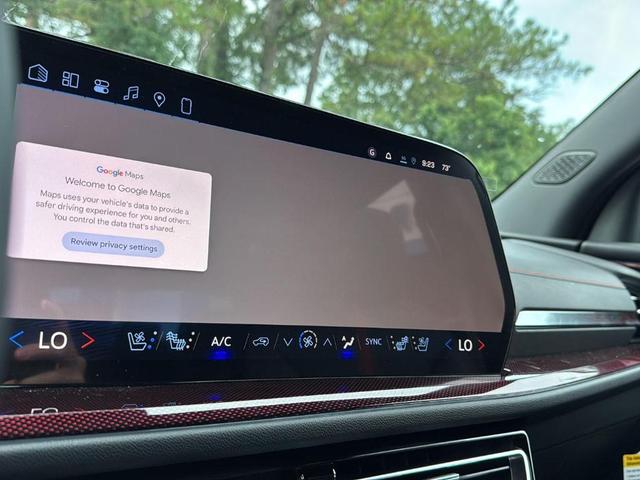 Photo of 2026 Mosaic Black Metallic Chevrolet Traverse