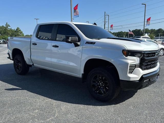 Photo of 2024 Iridescent Pearl Tricoat Chevrolet Silverado 1500