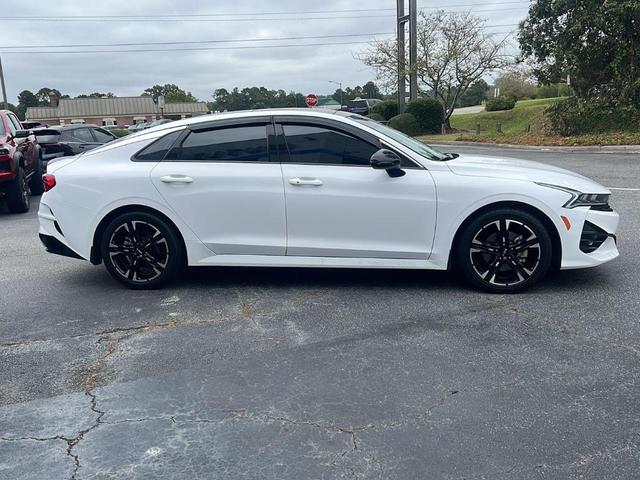 Photo of 2022 Glacial White Pearl Kia K5