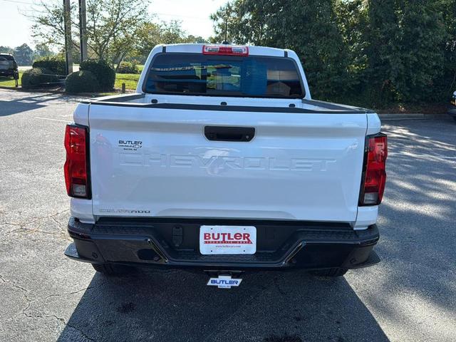 Photo of 2026 Summit White Chevrolet Colorado