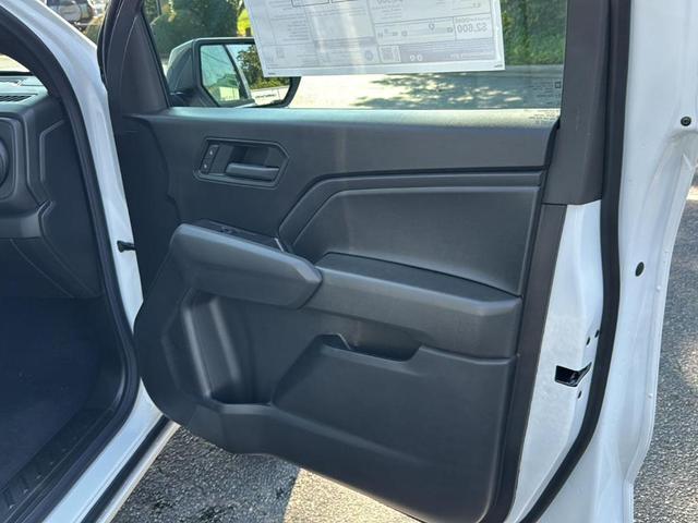 Photo of 2026 Summit White Chevrolet Colorado