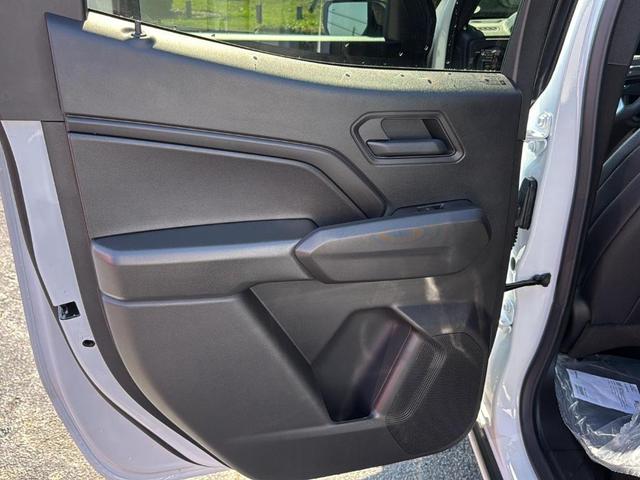 Photo of 2026 Summit White Chevrolet Colorado