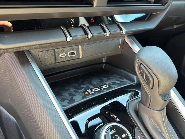 Photo of 2026 Summit White Chevrolet Colorado