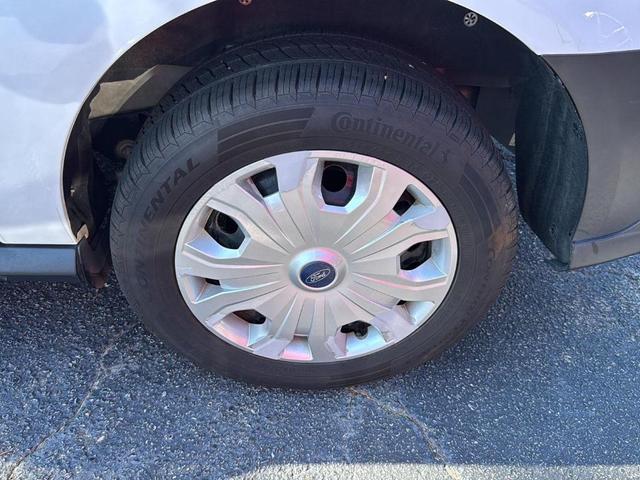 Photo of 2019 Silver Ford Transit Connect