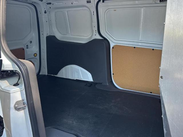 Photo of 2019 Silver Ford Transit Connect