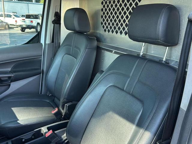 Photo of 2019 Silver Ford Transit Connect
