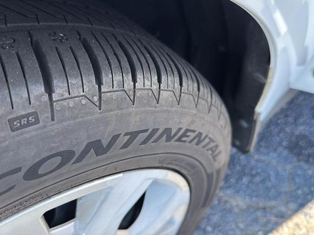 Photo of 2019 Silver Ford Transit Connect