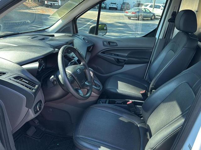 Photo of 2019 Silver Ford Transit Connect