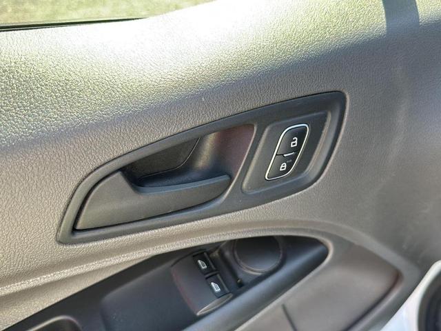 Photo of 2019 Silver Ford Transit Connect