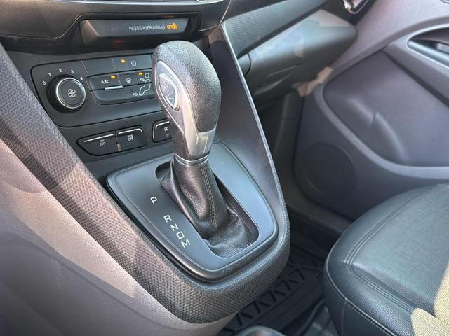 Photo of 2019 Silver Ford Transit Connect