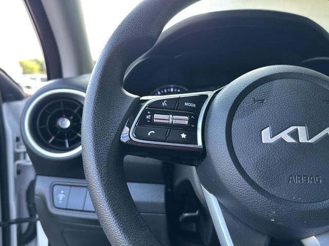 Photo of 2024 Snow White Pearl Kia Forte