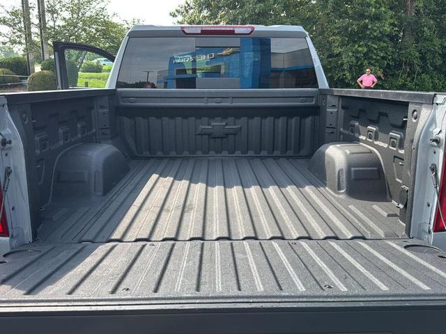 Photo of 2025 Slate Gray Metallic Chevrolet Silverado 1500