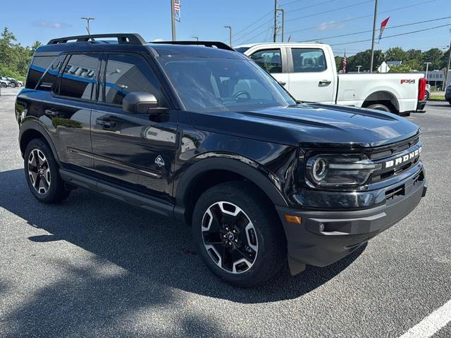 Photo of 2023 Shadow Black Ford Bronco Sport