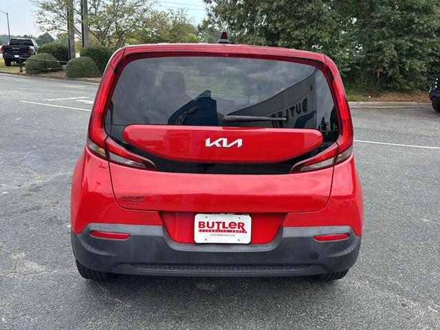 Photo of 2022 Inferno Red Kia Soul