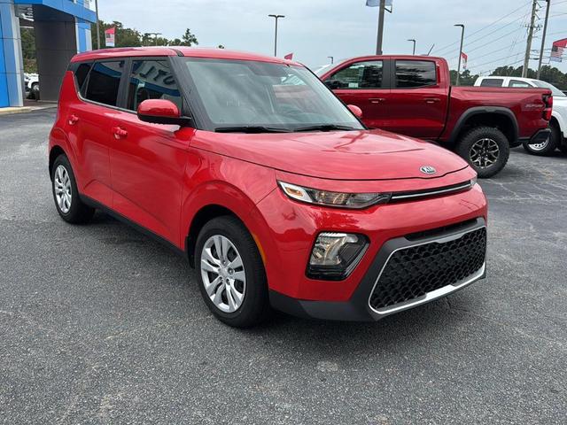 Photo of 2022 Inferno Red Kia Soul