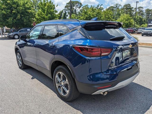 Photo of 2023 Blue Glow Metallic Chevrolet Blazer
