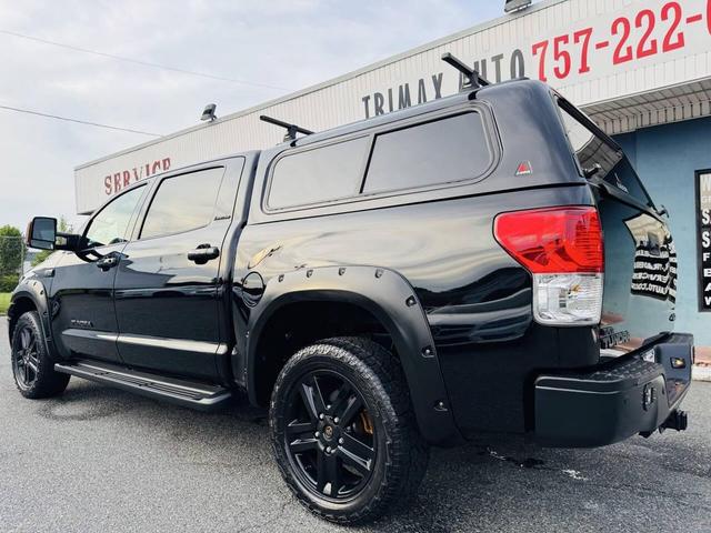 Photo of 2013 Black Toyota Tundra