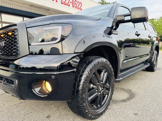 Photo of 2013 Black Toyota Tundra