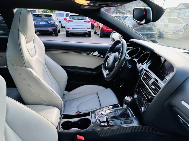 Photo of 2014 Gray Audi RS 5