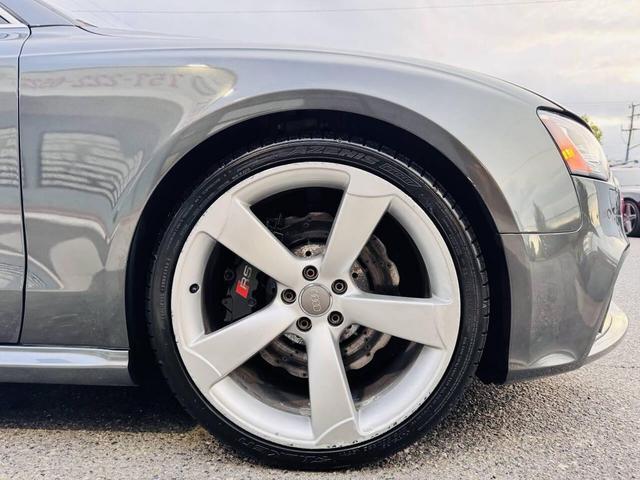 Photo of 2014 Gray Audi RS 5