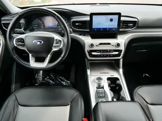 Photo of 2023 Stone Blue Metallic Ford Explorer