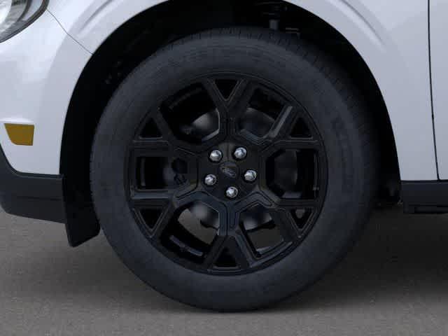Photo of 2025 Space White Metallic Ford Maverick